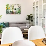 Amazing In Apartament *