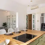 Amazing In Apartament