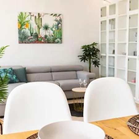 Amazing In Apartament *