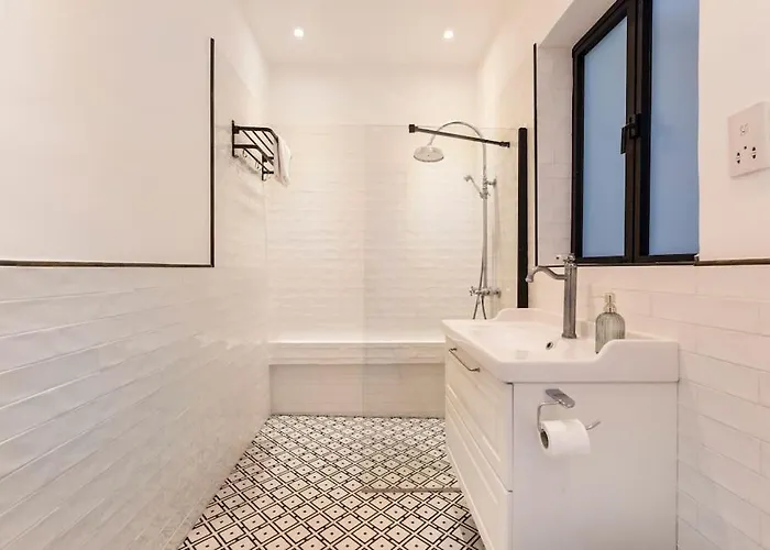 Amazing In * La Valette