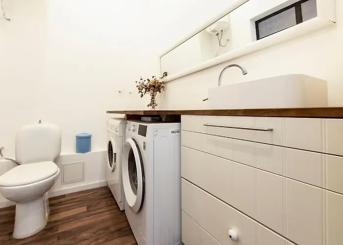 Amazing In Appartement La Valette