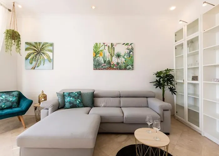 Amazing In La Valette